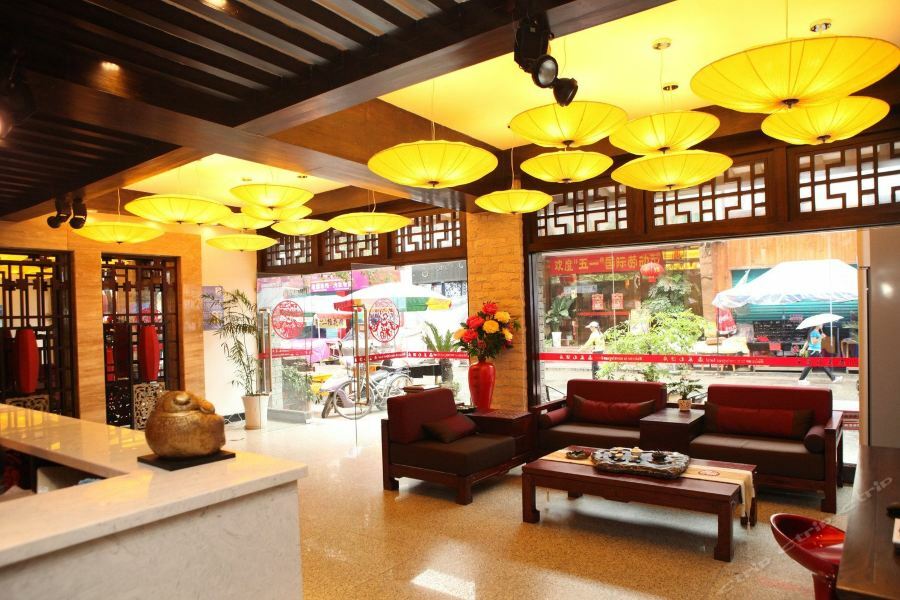 Yangshuo Morning Sun Hotel Exterior photo